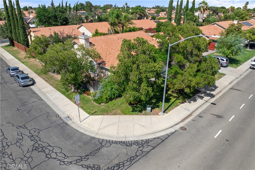 766 Willmott Ave, Los Banos, CA 93635