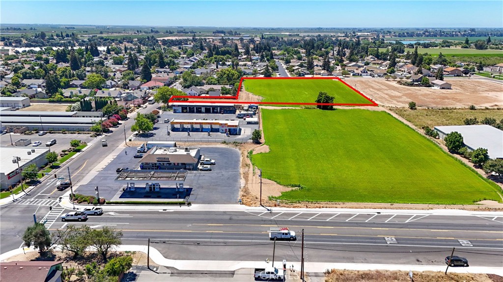 199 S Pasadena, Waterford, CA 95386