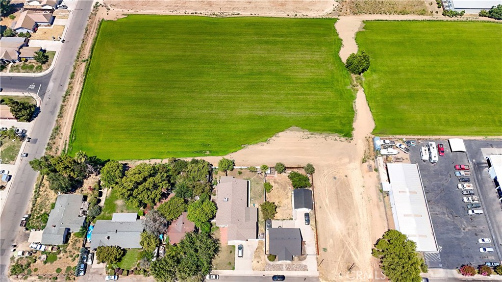 199 S Pasadena, Waterford, CA 95386