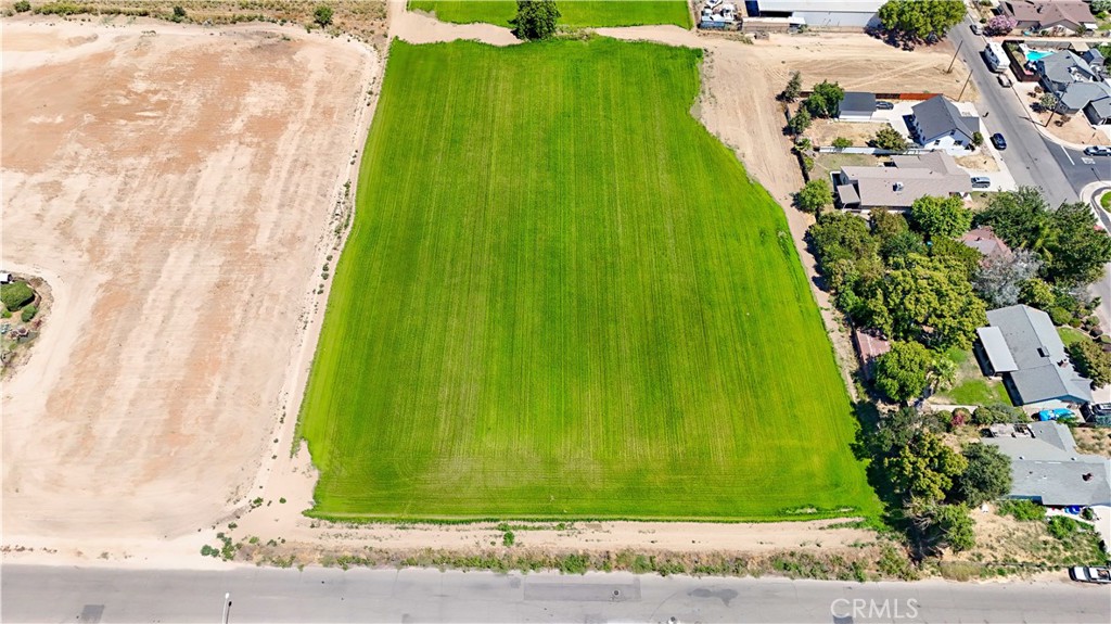199 S Pasadena, Waterford, CA 95386