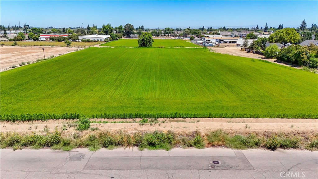 199 S Pasadena, Waterford, CA 95386