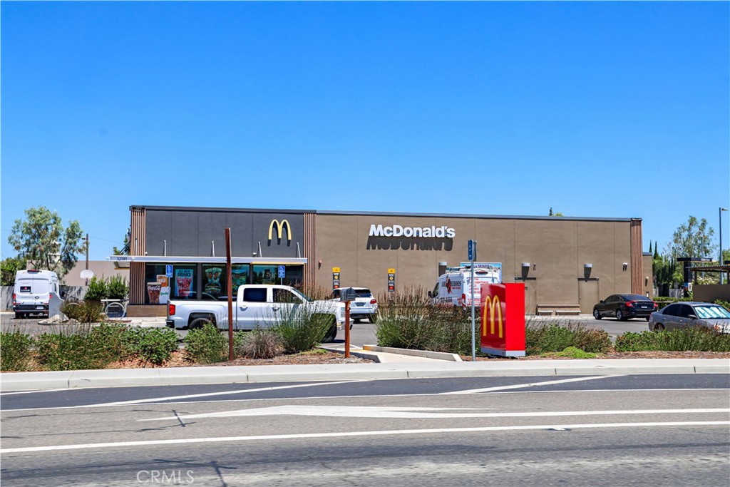 199 S Pasadena, Waterford, CA 95386
