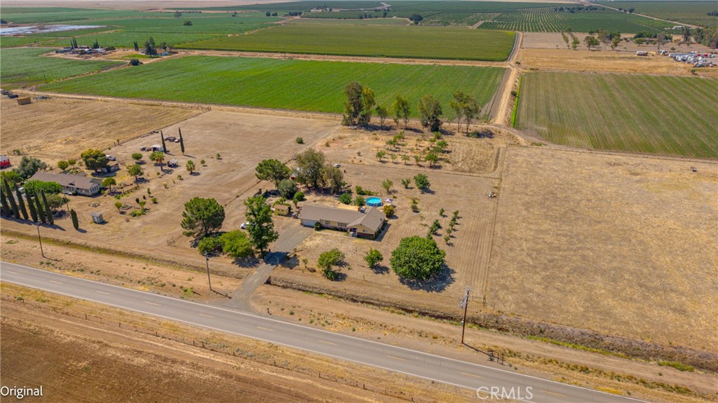 11215 E Childs Ave, Le Grand, CA 95333