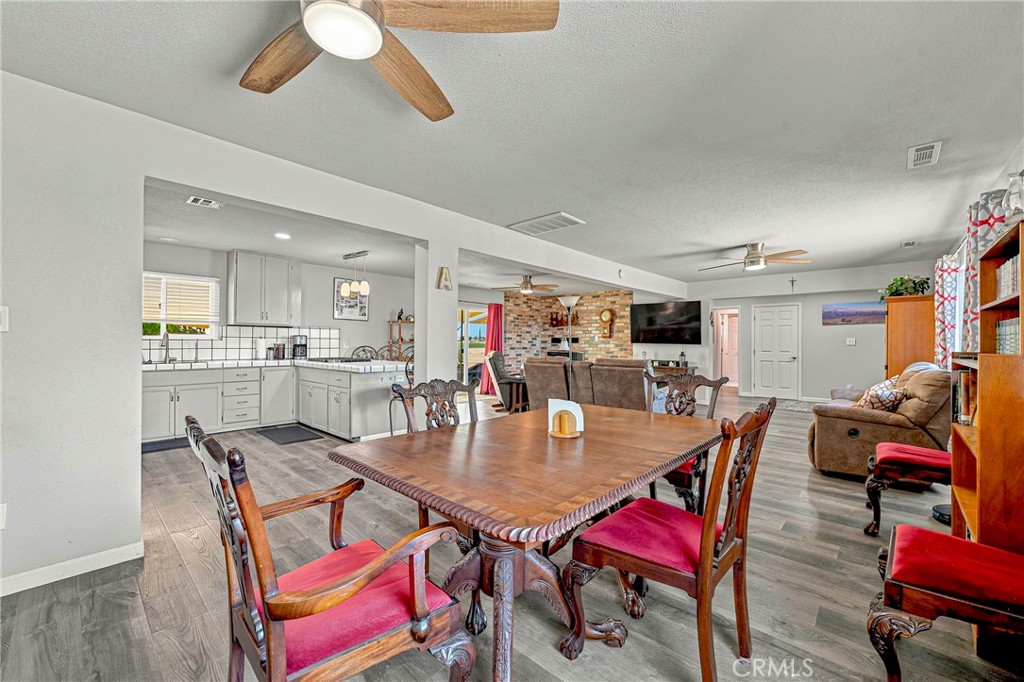 11215 E Childs Ave, Le Grand, CA 95333