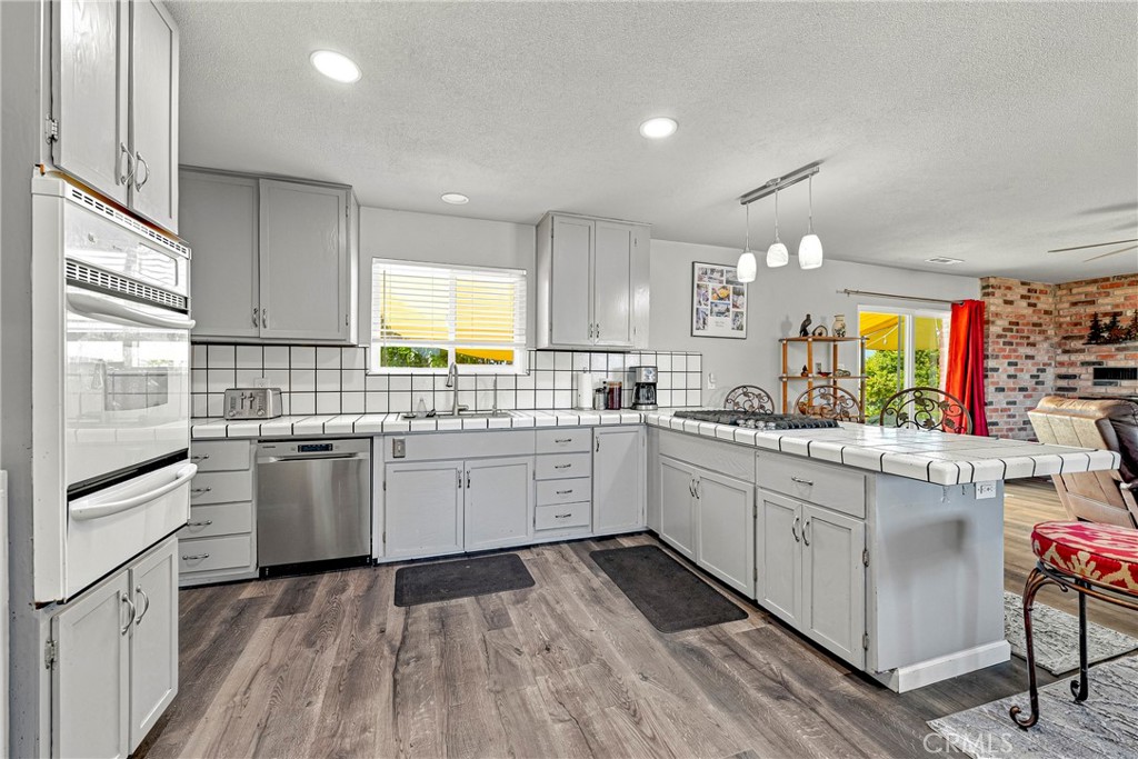 11215 E Childs Ave, Le Grand, CA 95333