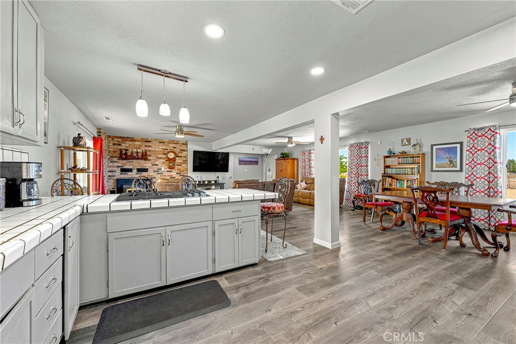 11215 E Childs Ave, Le Grand, CA 95333