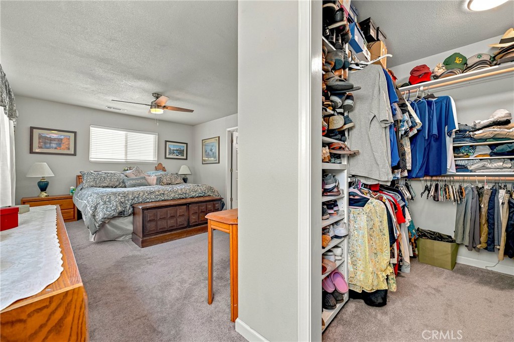 11215 E Childs Ave, Le Grand, CA 95333