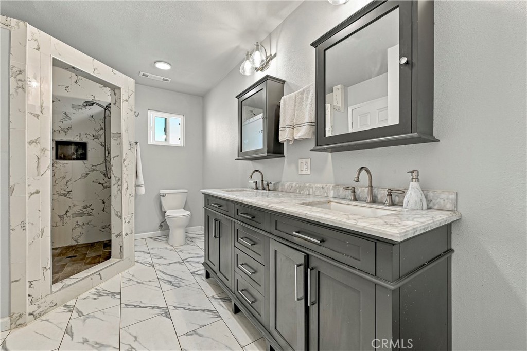 11215 E Childs Ave, Le Grand, CA 95333