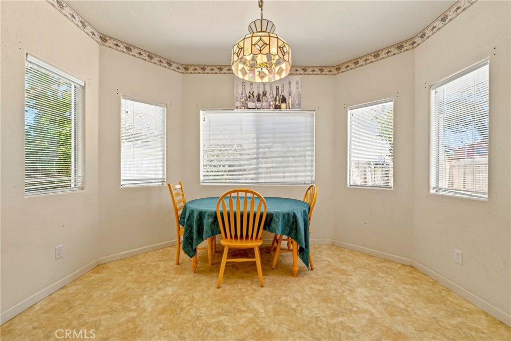 1860 Riverside, Los Banos, CA 93635