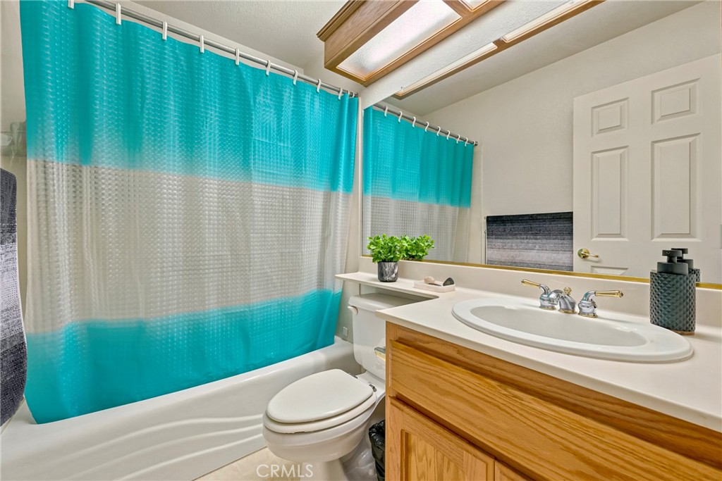 1860 Riverside, Los Banos, CA 93635