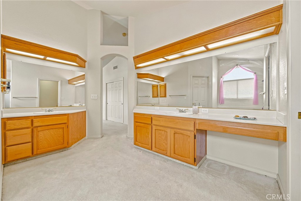 1860 Riverside, Los Banos, CA 93635