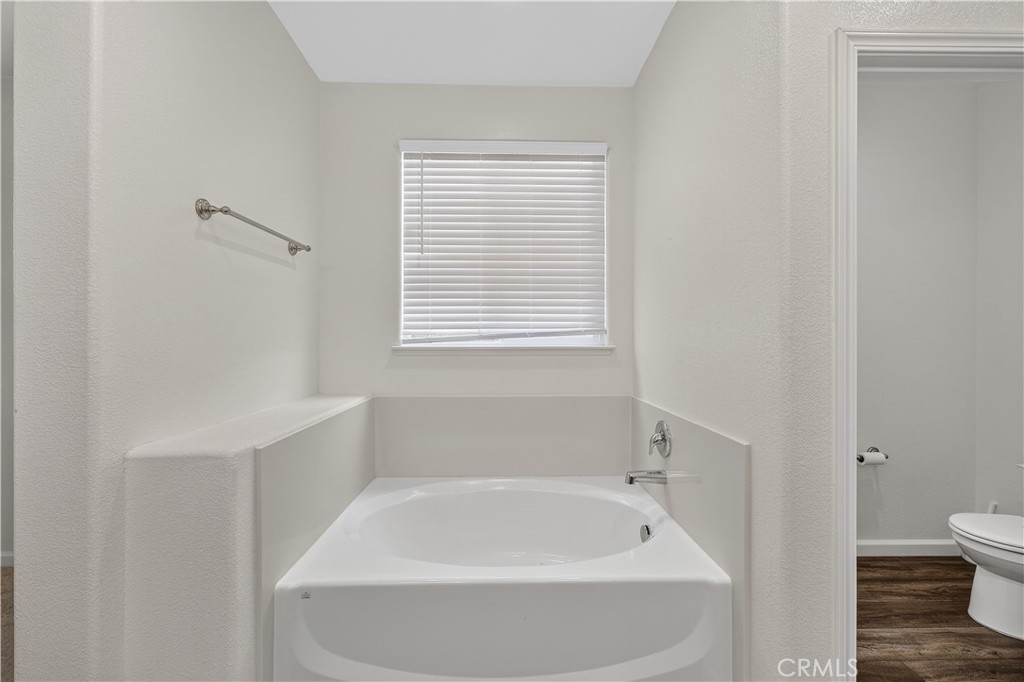 714 Suzanne, Merced, CA 95348