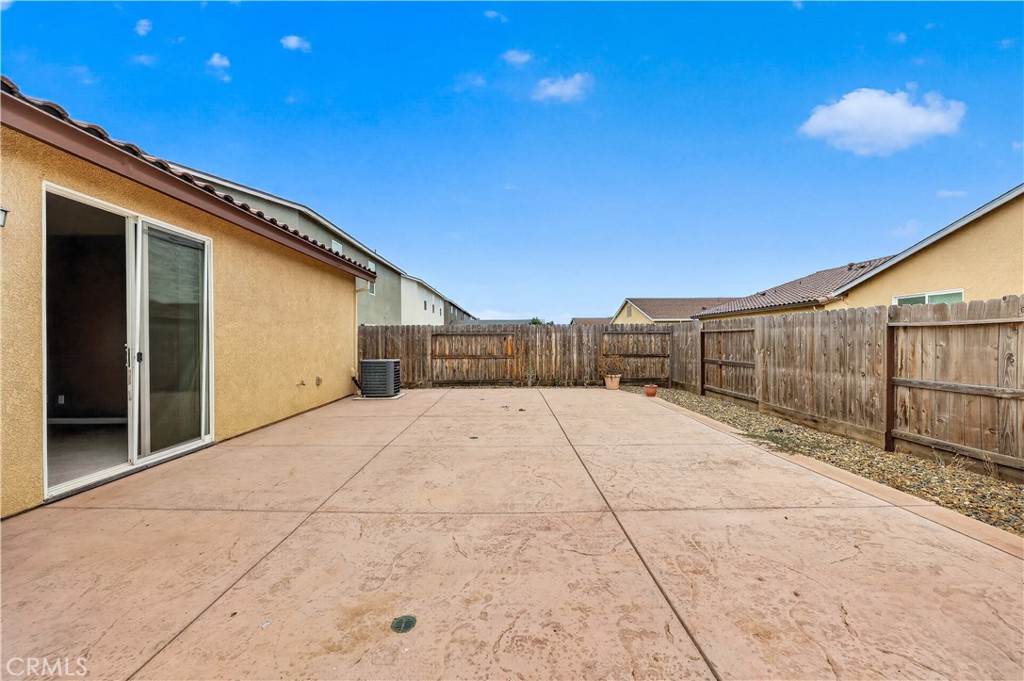 714 Suzanne, Merced, CA 95348