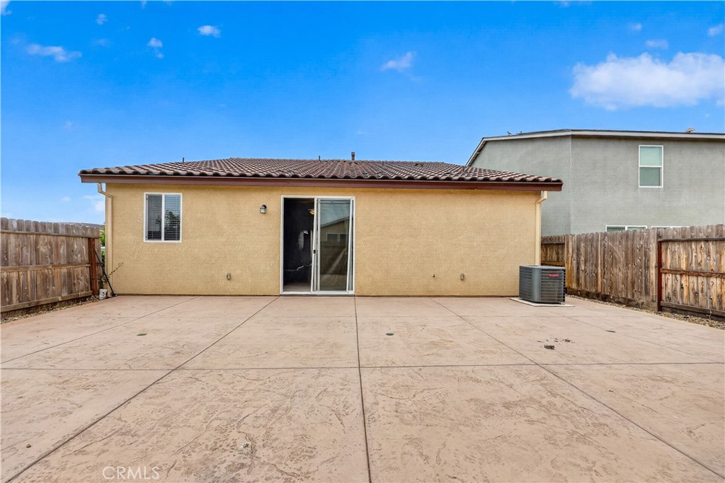 714 Suzanne, Merced, CA 95348