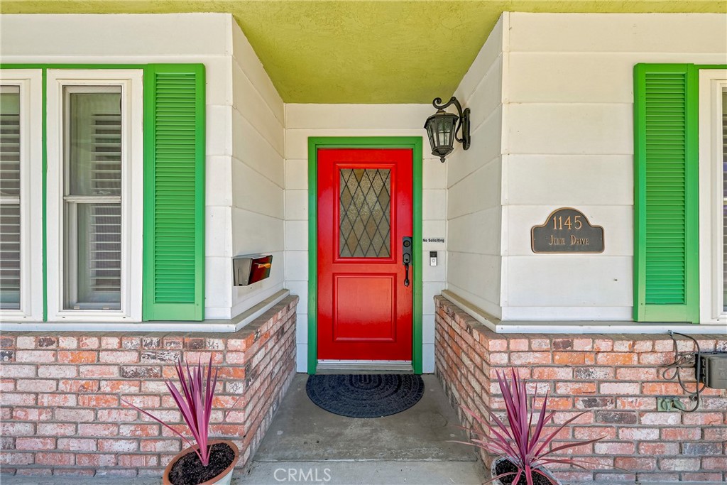 1145 Julie Dr, Merced, CA 95348
