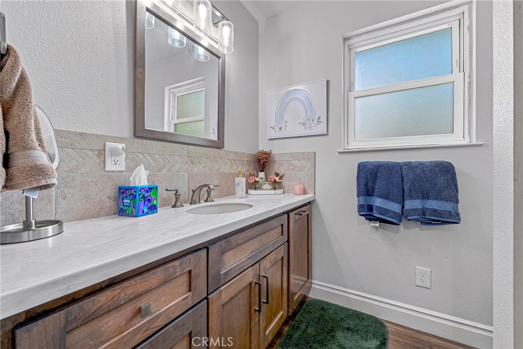 1145 Julie Dr, Merced, CA 95348