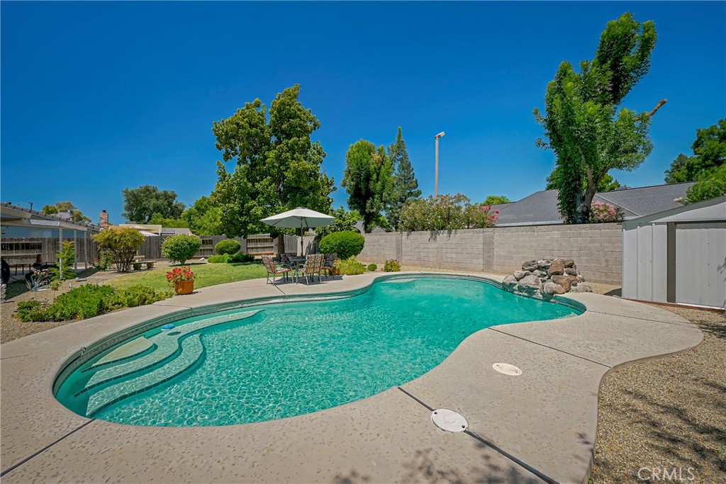 1145 Julie Dr, Merced, CA 95348
