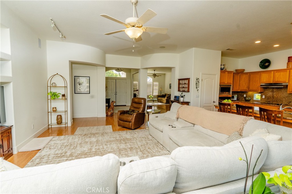 6643 Desert Springs, Chowchilla, CA 93610