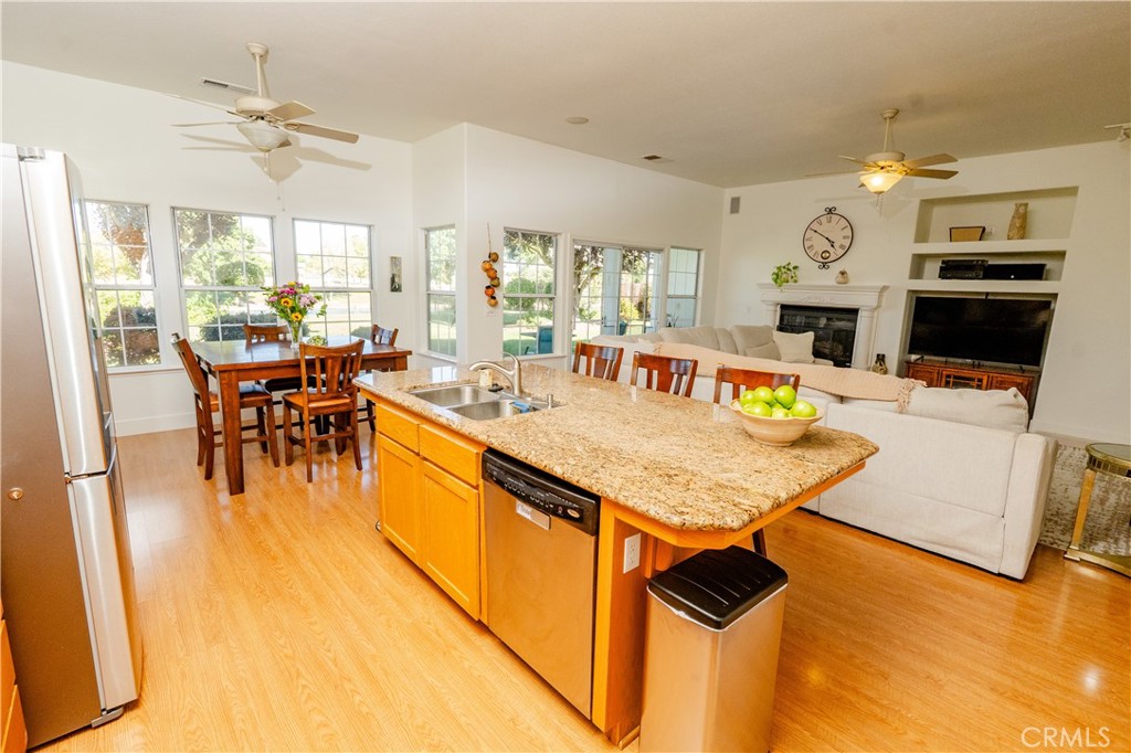 6643 Desert Springs, Chowchilla, CA 93610