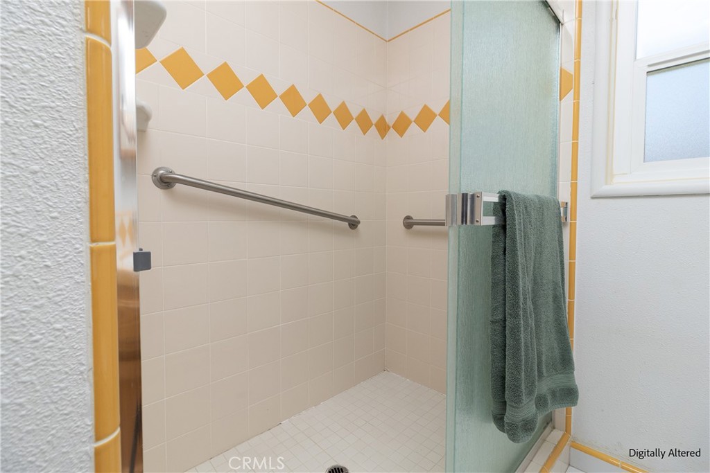 1860 Carol Ave, Merced, CA 95341