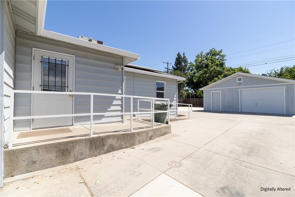 1860 Carol Ave, Merced, CA 95341