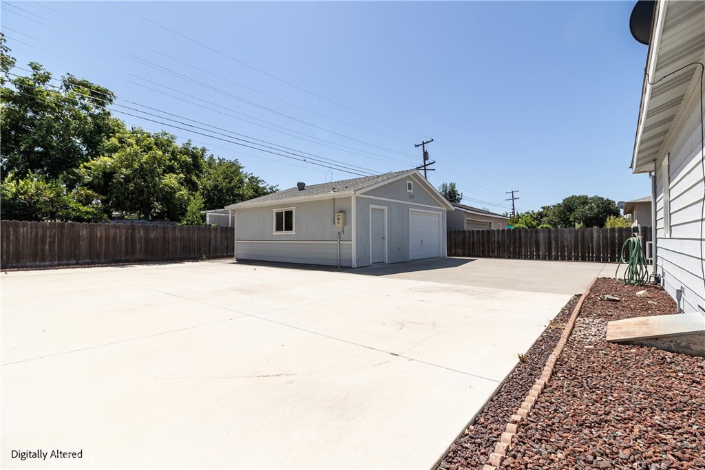1860 Carol Ave, Merced, CA 95341