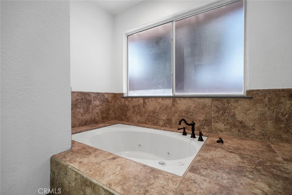 1019 Munchkin, Modesto, CA 95351