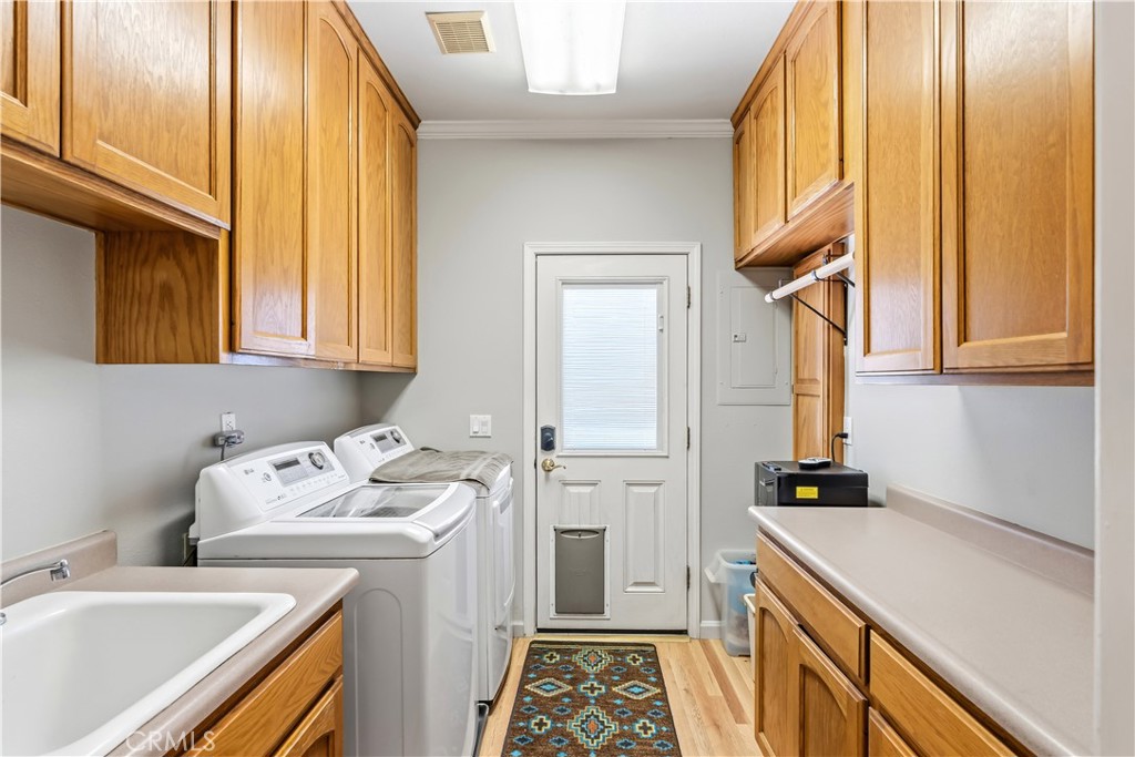14361 Lombardy, Delhi, CA 95315