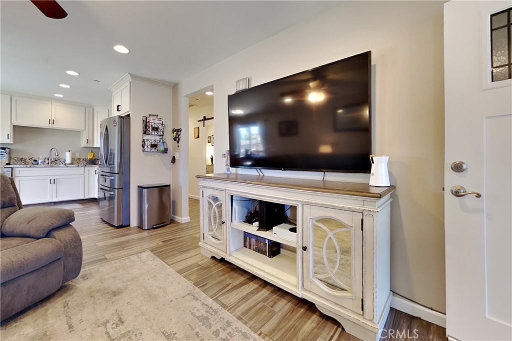 528 D, Waterford, CA 95386