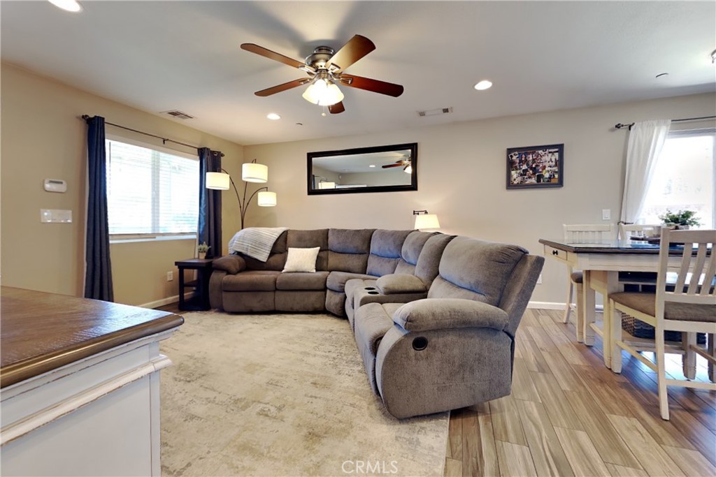 528 D, Waterford, CA 95386