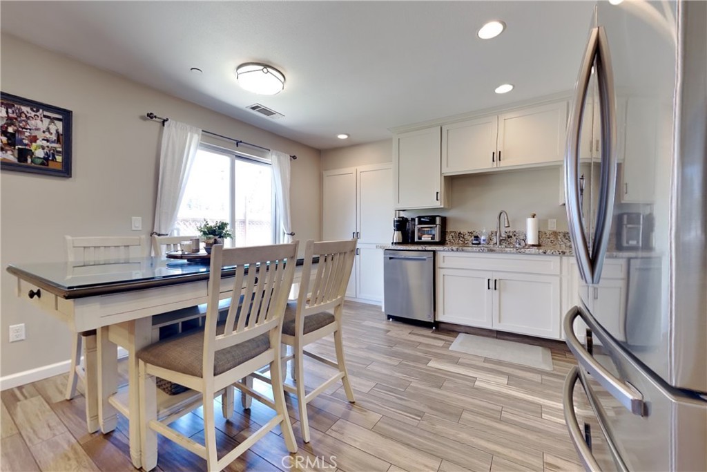 528 D, Waterford, CA 95386