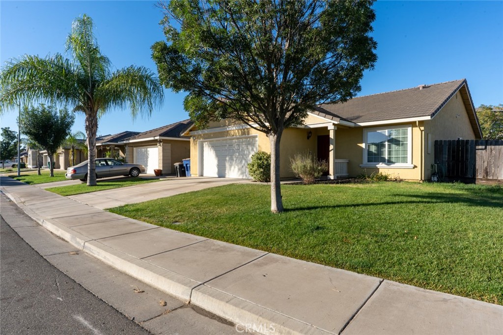2835 N Drake, Merced, CA 95348