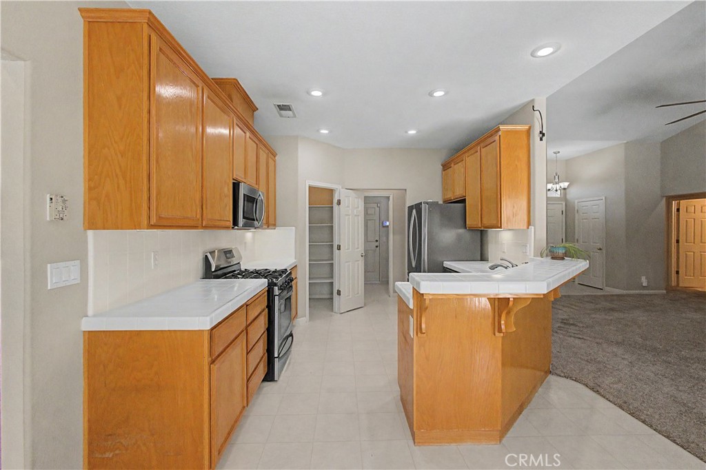 1338 Christopher, Merced, CA 95340