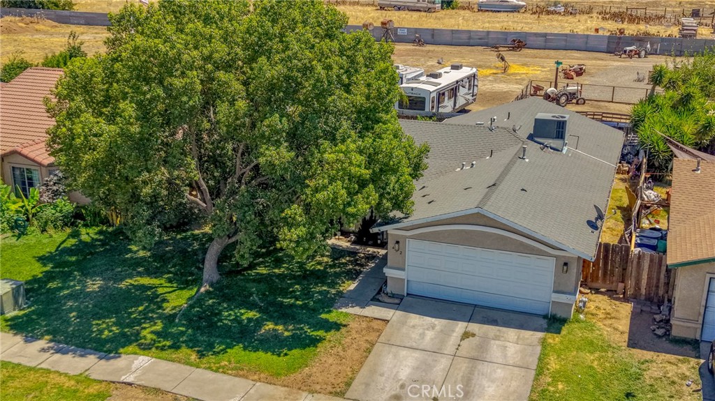 452 Las Brisas Ct, Merced, CA 95341