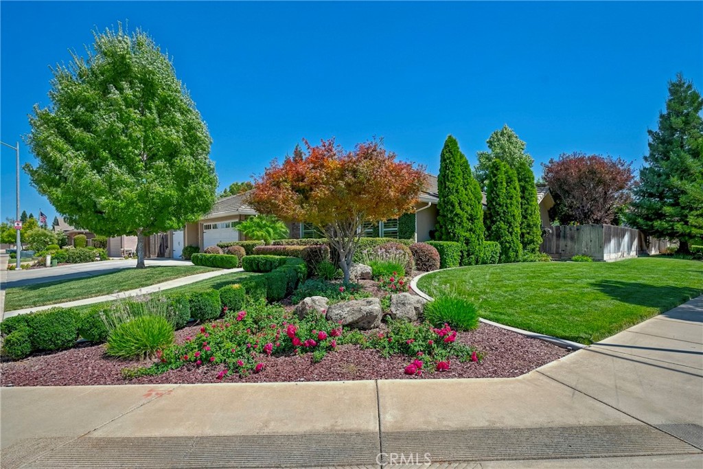 1320 Silhouette Ct, Merced, CA 95340