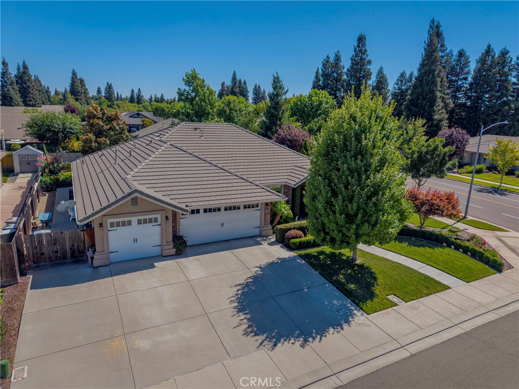 1320 Silhouette Ct, Merced, CA 95340