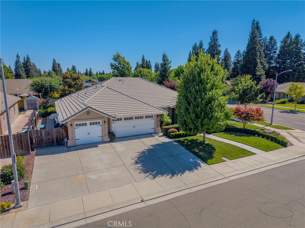 1320 Silhouette Ct, Merced, CA 95340