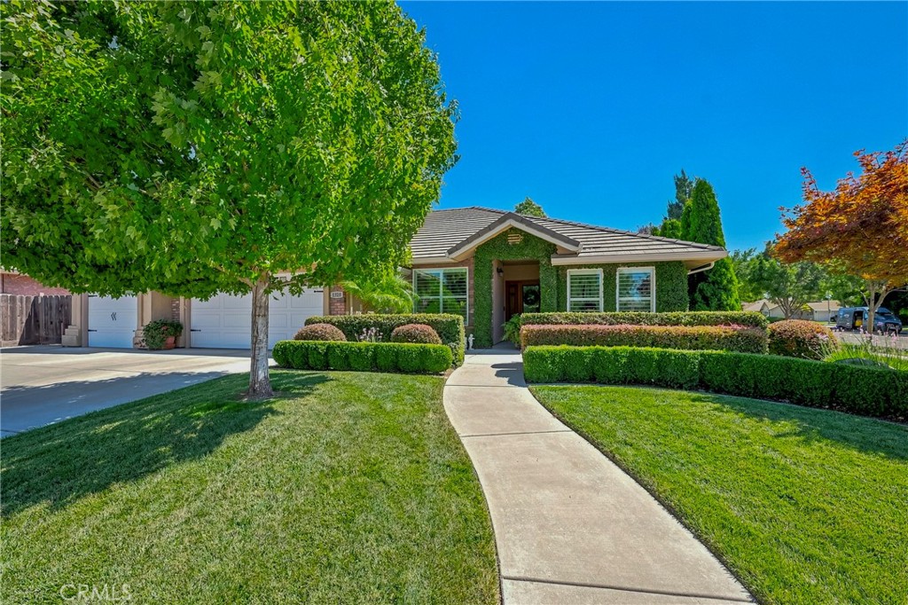 1320 Silhouette Ct, Merced, CA 95340