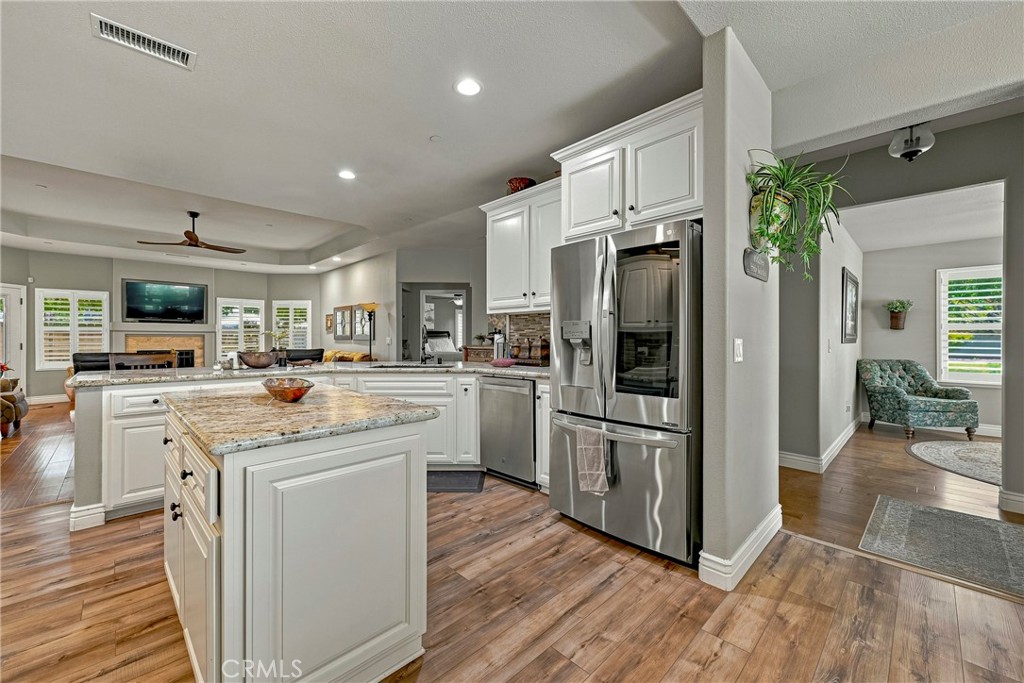 1320 Silhouette Ct, Merced, CA 95340
