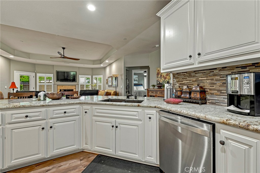 1320 Silhouette Ct, Merced, CA 95340