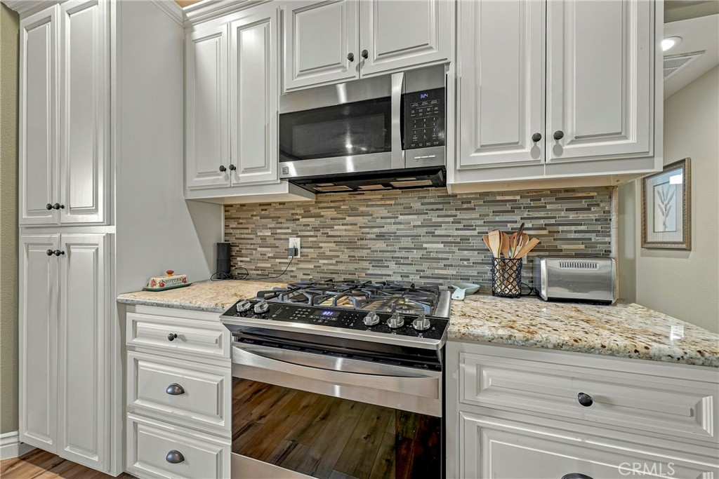 1320 Silhouette Ct, Merced, CA 95340