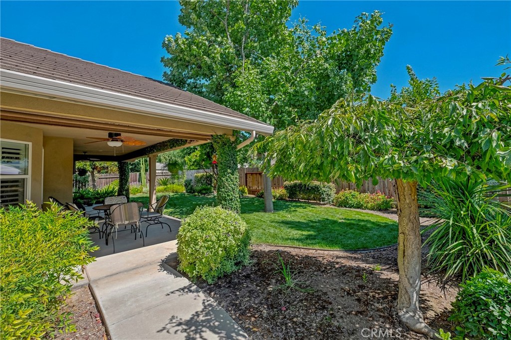 1320 Silhouette Ct, Merced, CA 95340