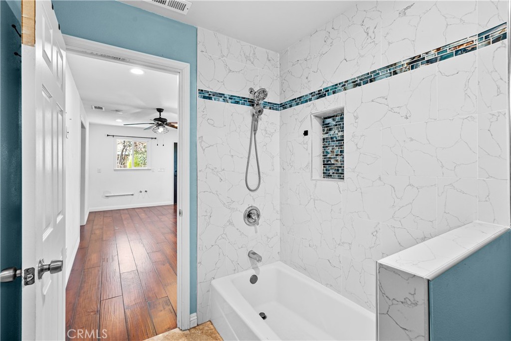 914 Valencia, Los Banos, CA 93635