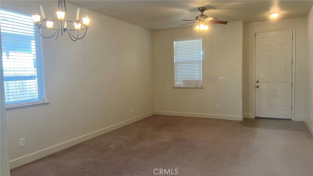 424 Barclay Way, Merced, CA 95348
