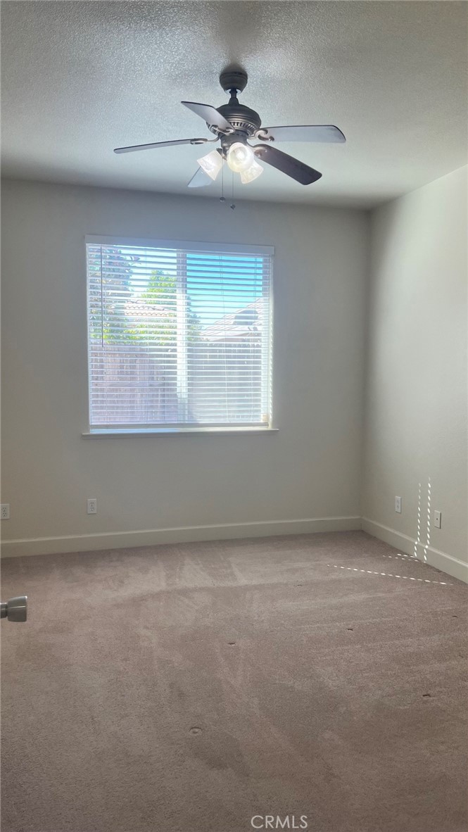 424 Barclay Way, Merced, CA 95348