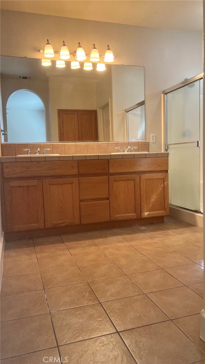 424 Barclay Way, Merced, CA 95348