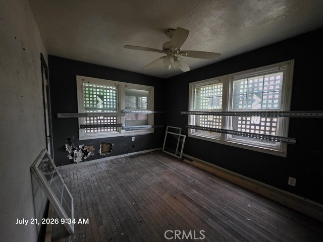 5166 E Tulare St, Fresno, CA 93727