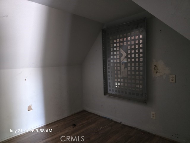 5166 E Tulare St, Fresno, CA 93727