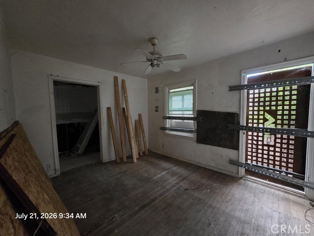 5166 E Tulare St, Fresno, CA 93727