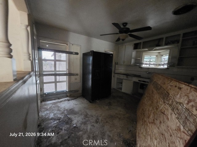 5166 E Tulare St, Fresno, CA 93727